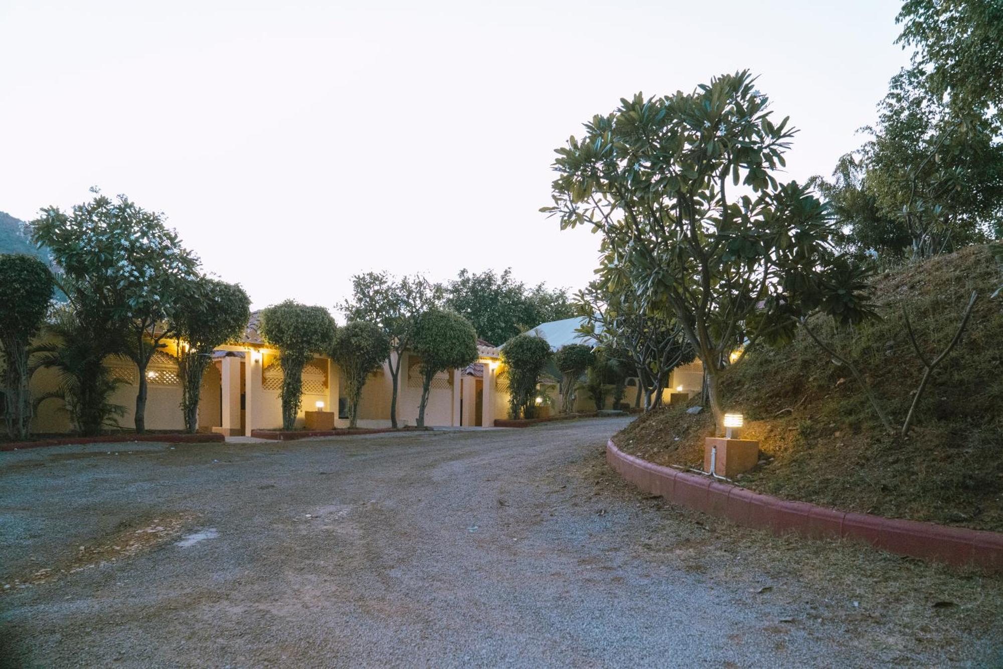 Udai Nature Valley Resort - A Peace Full Farmhouse Resort Udaipur Esterno foto