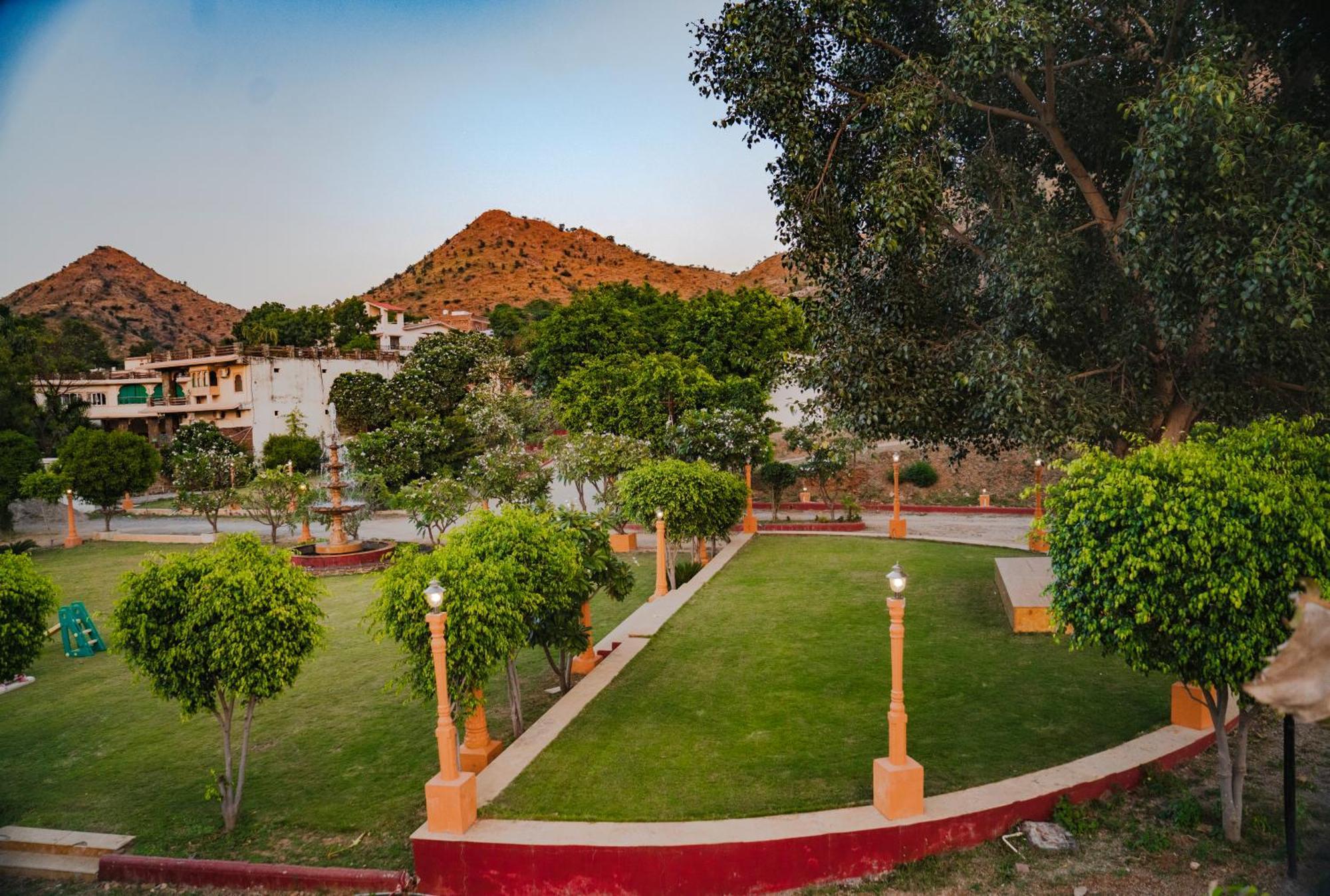 Udai Nature Valley Resort - A Peace Full Farmhouse Resort Udaipur Esterno foto