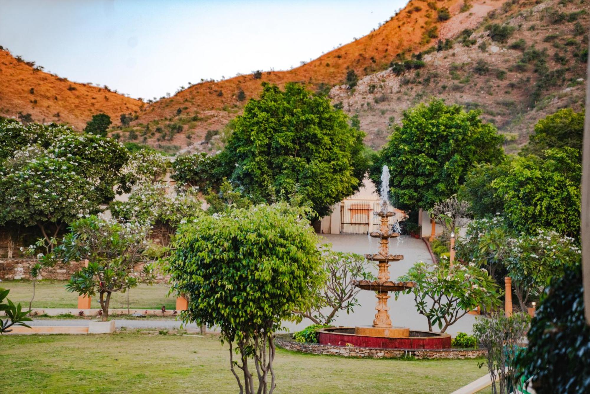 Udai Nature Valley Resort - A Peace Full Farmhouse Resort Udaipur Esterno foto